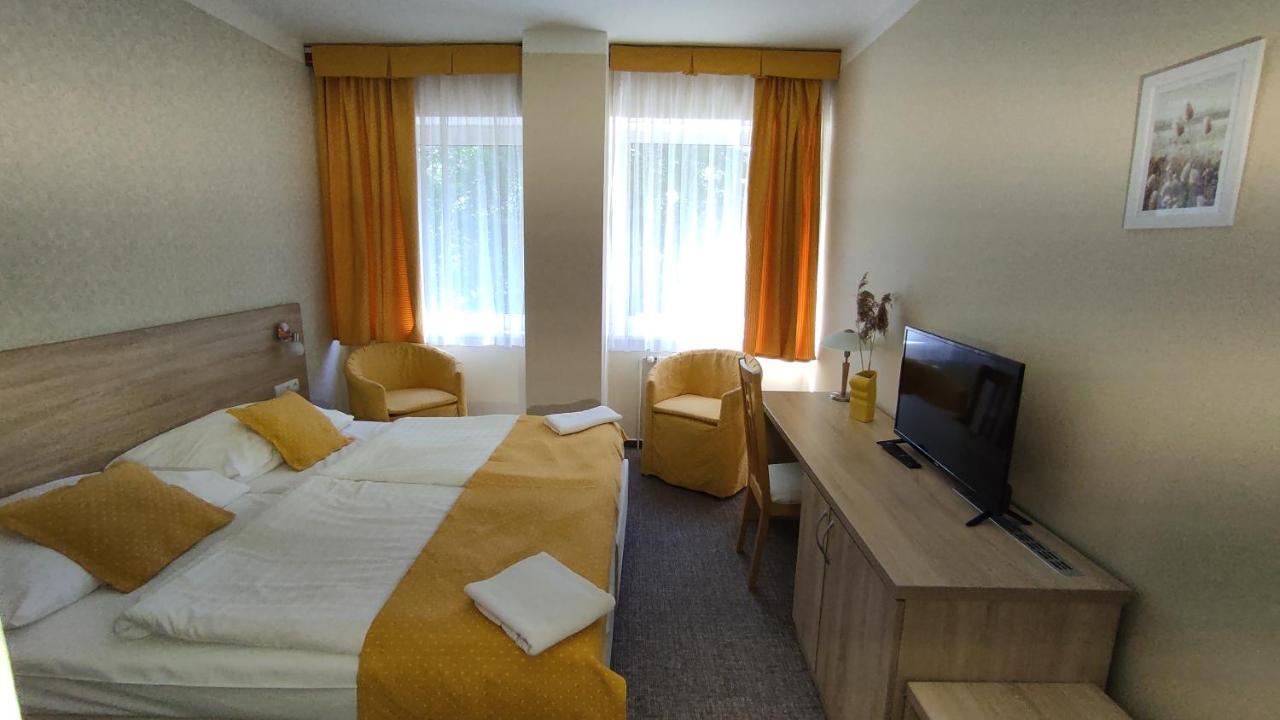 Parkhotel Sokolov Exterior photo