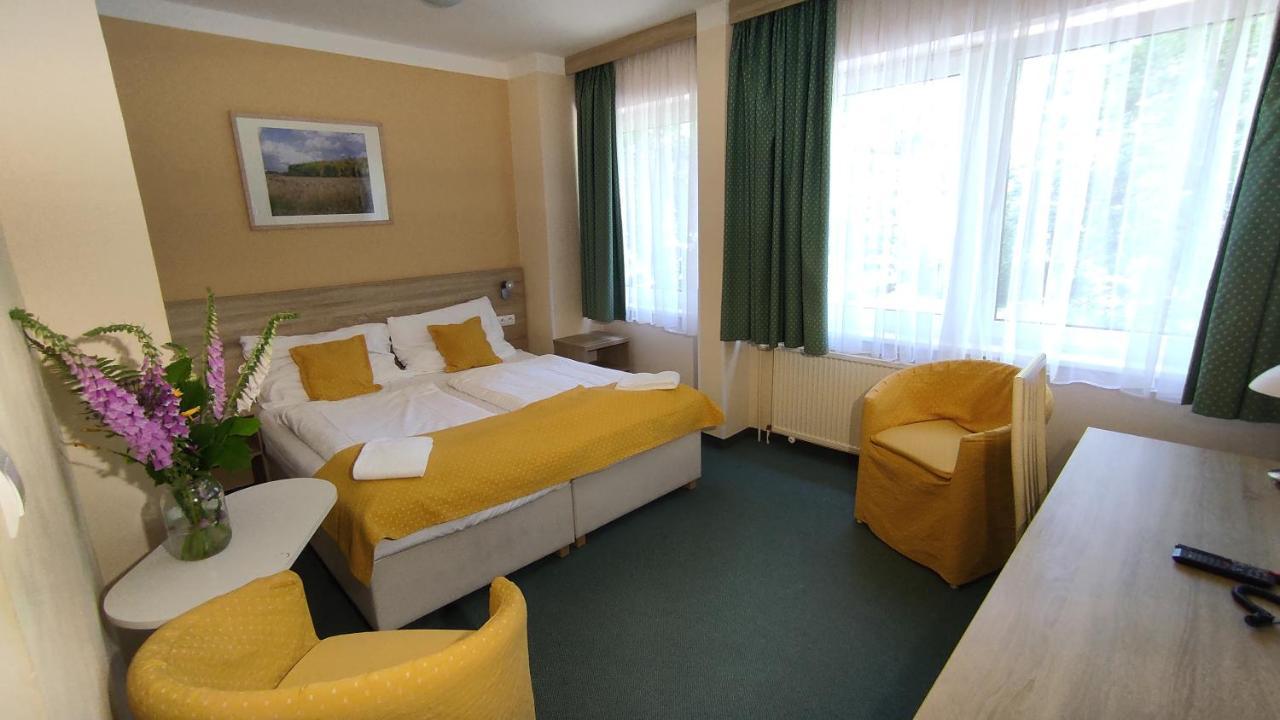 Parkhotel Sokolov Exterior photo